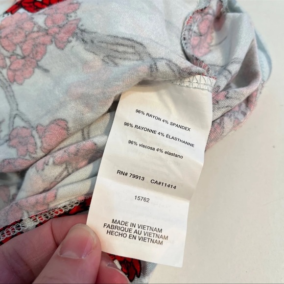 A Pea in the Pod Maternity Ruched Floral Dress Size Extra Small stretchy in EUC - Picture 4 of 7